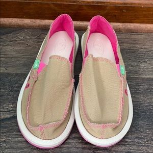 New Womens Sanuk Loafers Size 7